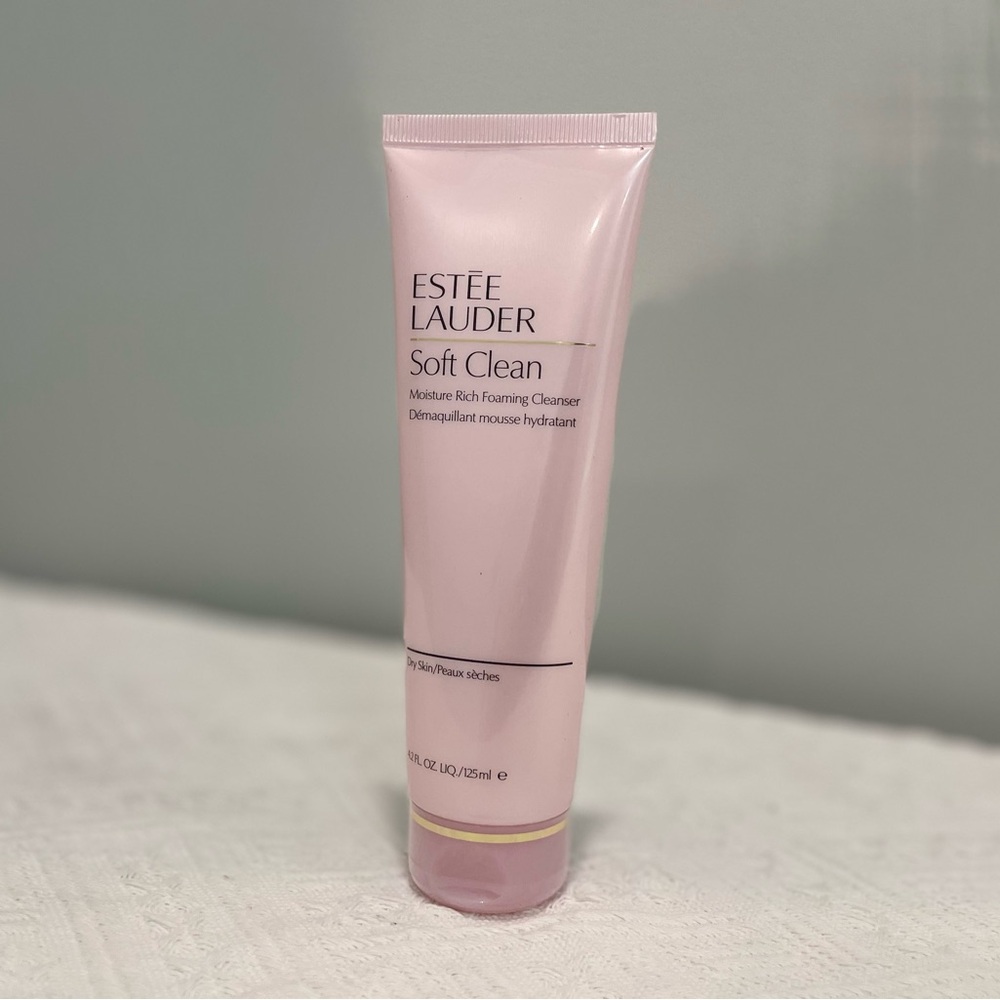 New Estée Lauder Soft Clean Moisture Rich Foaming Cleanser